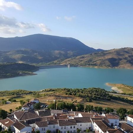Los Estribos Pensionat Zahara De La Sierra Exteriör bild