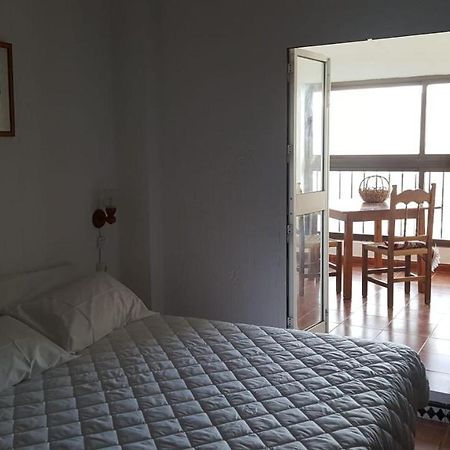 Los Estribos Pensionat Zahara De La Sierra Exteriör bild