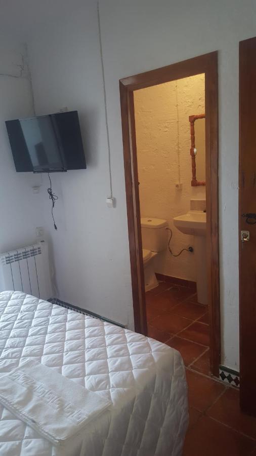 Los Estribos Pensionat Zahara De La Sierra Exteriör bild